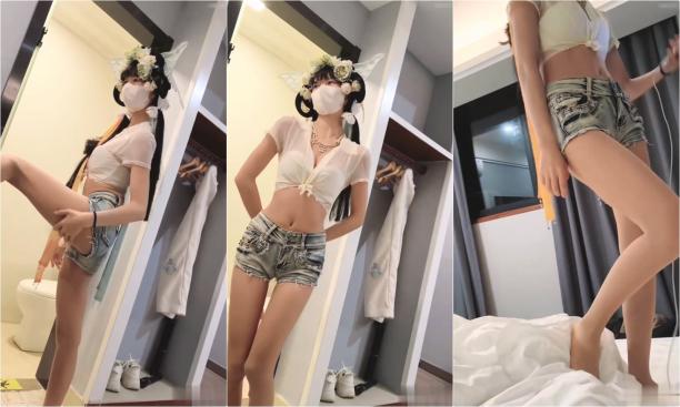 00后清纯反差少女『LT软软兔』 汉服头饰配透视衫短牛仔 肉丝足交,超嫩一线天美鲍被哥哥大肉棒强硬输出