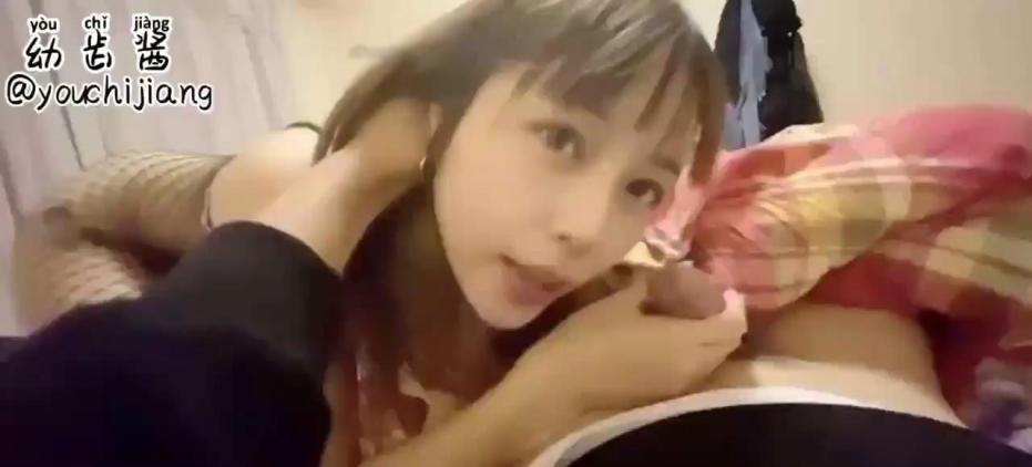 绝品推特女神【幼齿酱】最新私拍福利，校花级颜值！