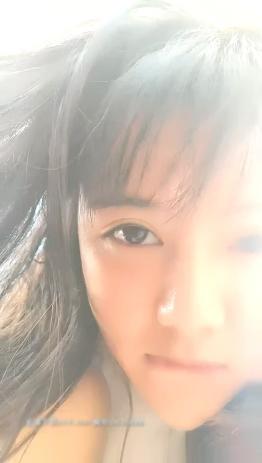 颜值学妹真空室外自慰，宽松大衬衣光着屁股跳弹塞逼里自慰，室内口交大哥的大鸡巴，被猛男爆草蹂躏浪叫不止