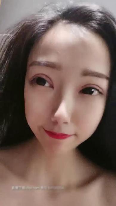 超美御姐大冰冰 发骚自慰诱惑,老公不要停不要停嘛 用力顶我,我下面要出水啦,快点快点,淫语呻吟刺激网友!