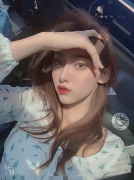 稀有艺术音乐学院高颜值女神王xx逆天大长腿挺拔双乳